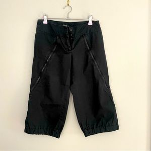 Bebe Capri / Under the Knee Length Pants Black Size 2